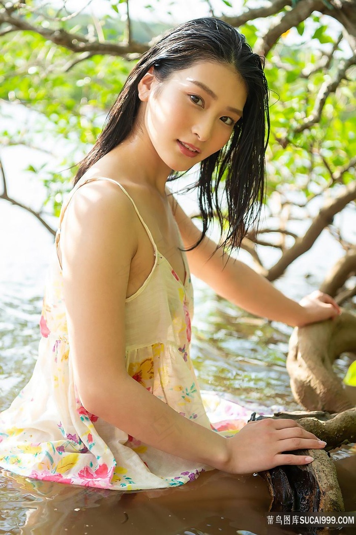 美女和帅哥亲嘴 相关